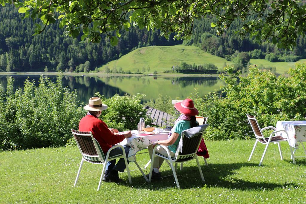 Ferienhof Obergasser Und Bergblick Weissensee Exterior foto