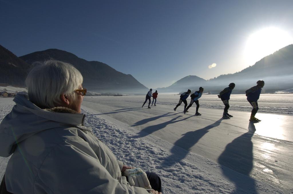 Ferienhof Obergasser Und Bergblick Weissensee Exterior foto